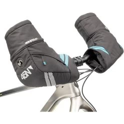 45NRTH Cobrafist Flat Bar Pogies